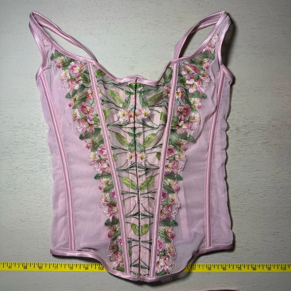 NWT Victoria's Secret Pink Lily Embroidered Corset G String 2 piece Set, Med DD - Picture 2 of 16